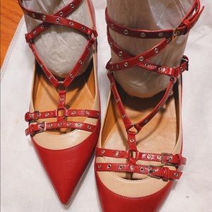 Valentino Patent leather grommet flats（SOLD）